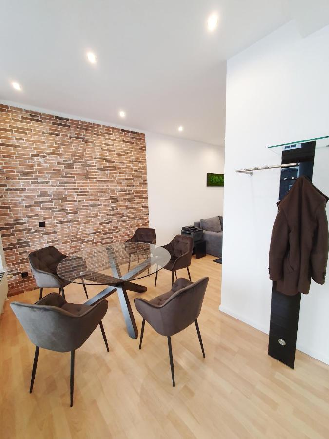 Modernes, Stilvolles Eingerichtetes Loft Apartment Viena Exterior foto