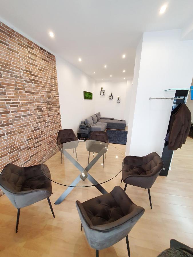 Modernes, Stilvolles Eingerichtetes Loft Apartment Viena Exterior foto
